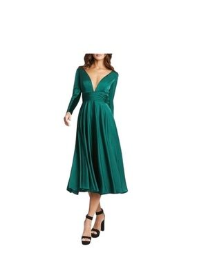 MAC DUGGAL Dress Size 16 Evening Gown Green NEW Midi Velvet Accent Deep V